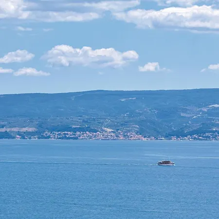 Awesome In Krilo Appartement